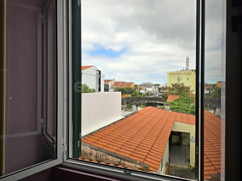 Moradia T5 para Venda em Ponta Delgada (São Sebastião) Foto 19