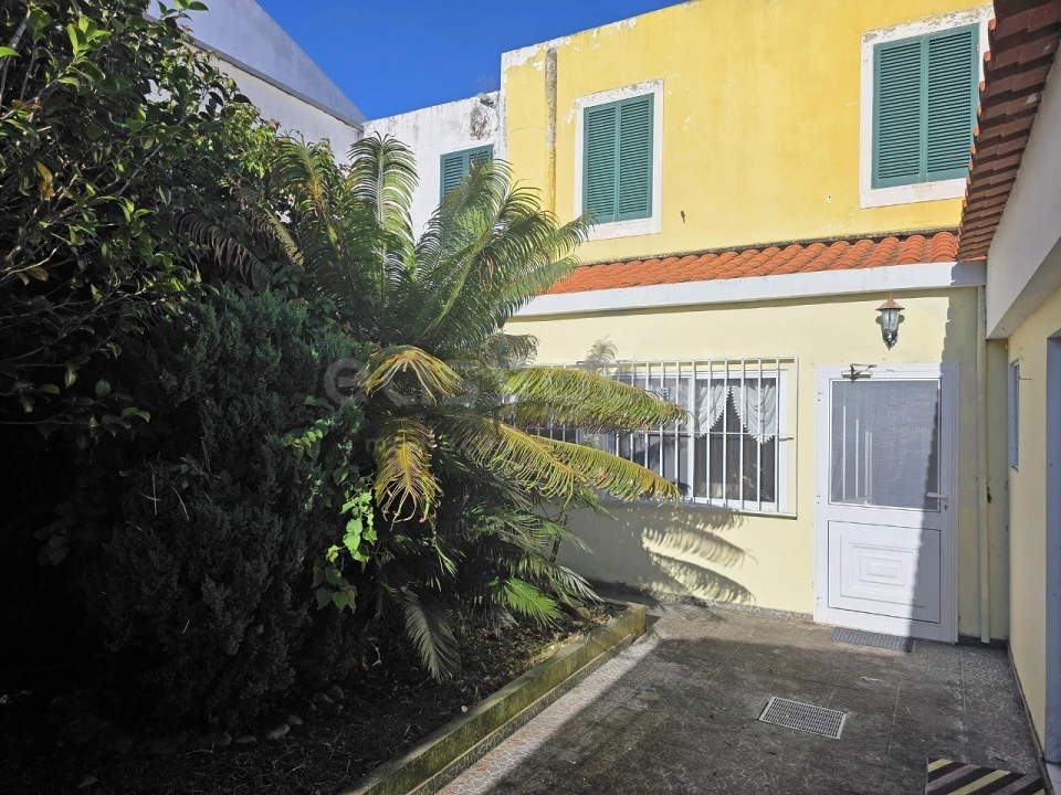 Moradia T5 para Venda em Ponta Delgada (São Sebastião) Foto 25