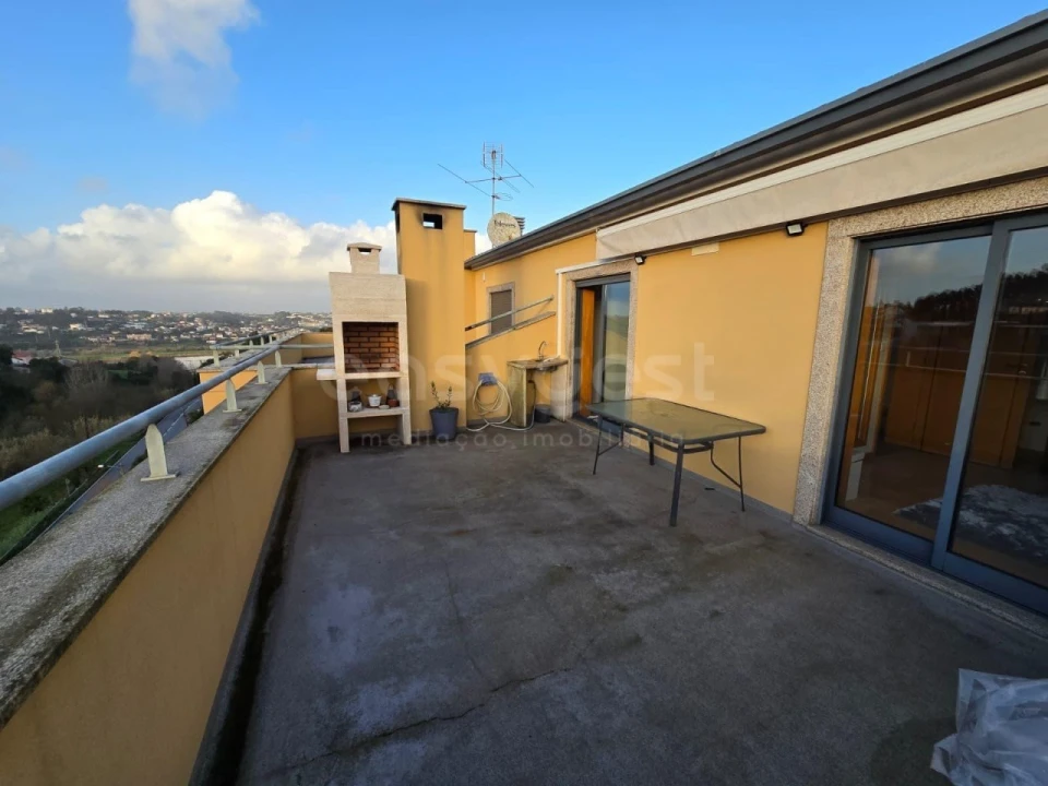 Apartamento T3 para Venda em Recardães e Espinhel Foto 1
