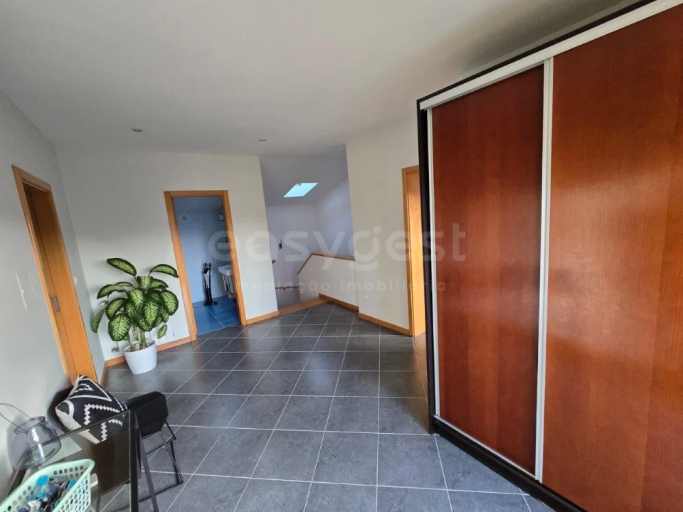 Apartamento T3 para Venda em Recardães e Espinhel Foto 9