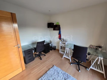 Apartamento T3 para Venda em Recardães e Espinhel