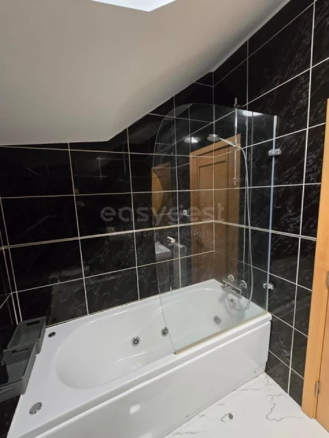 Apartamento T3 para Venda em Recardães e Espinhel