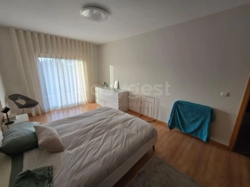 Apartamento T3 para Venda em Recardães e Espinhel