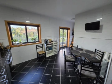 Apartamento T3 para Venda em Recardães e Espinhel
