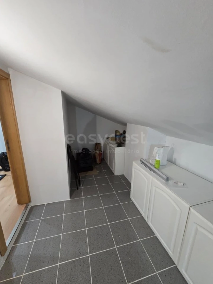 Apartamento T3 para Venda em Recardães e Espinhel Foto 25