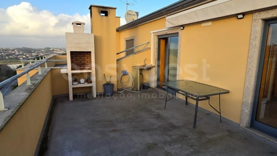 Apartamento T3 para Venda em Recardães e Espinhel