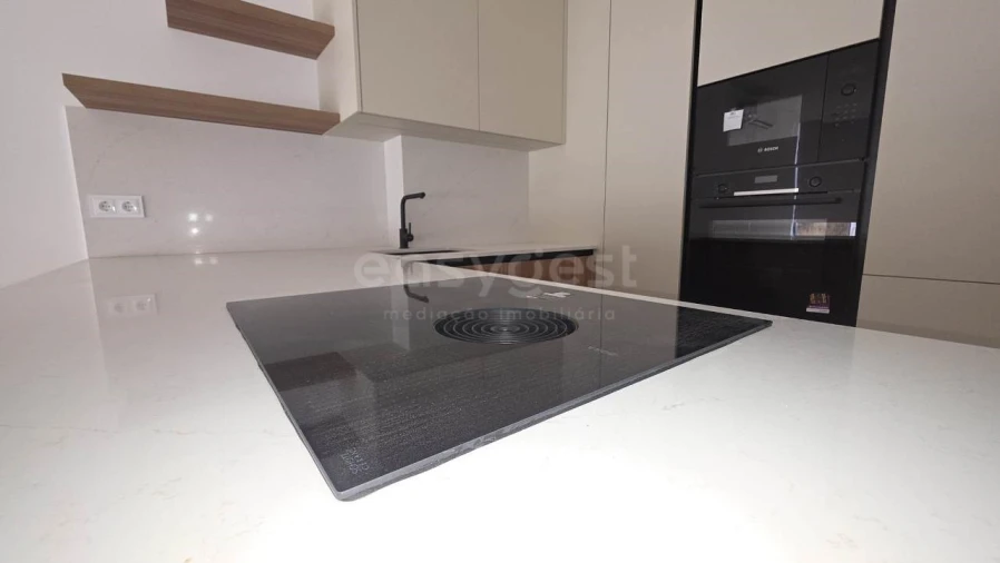 Apartamento T3 para Venda em Lourinhã e Atalaia Foto 8