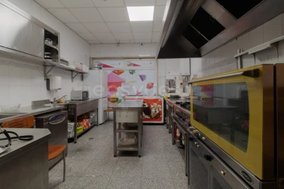 Negócio para Venda em Seixal, Arrentela e Aldeia de Paio Pires