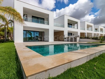 Moradia T3 para Venda em Quarteira