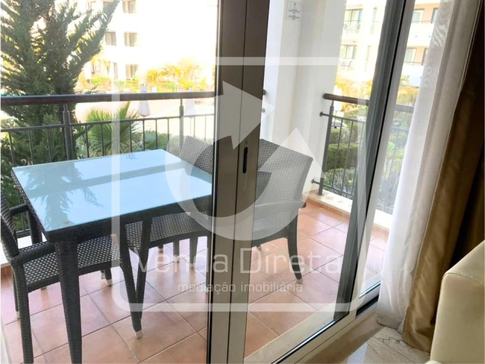 Apartamento T2 para Venda em Quarteira Foto 2