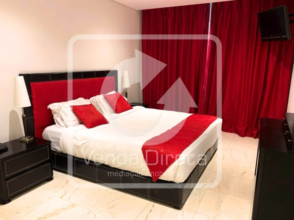 Apartamento T2 para Venda em Quarteira Foto 8