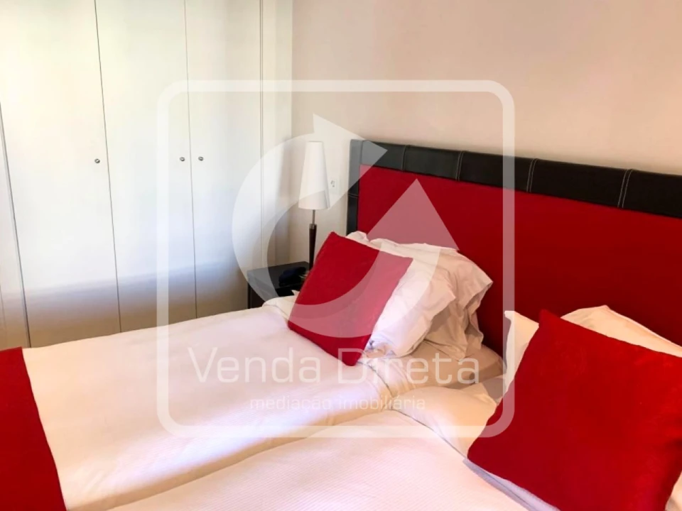 Apartamento T2 para Venda em Quarteira Foto 9