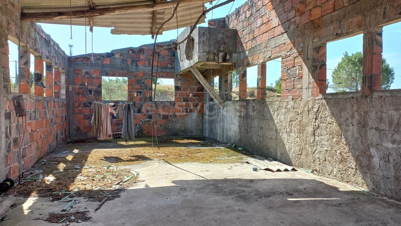 Terreno Misto para Venda em Abrã Foto 6