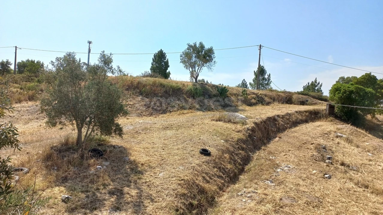 Terreno Misto para Venda em Abrã Foto 14