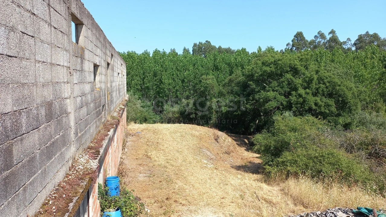Terreno Misto para Venda em Abrã Foto 17