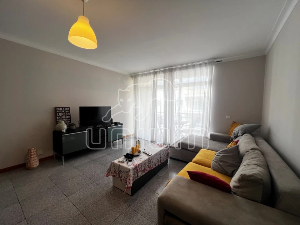 Apartamento T2 para Venda em Darque Foto 6
