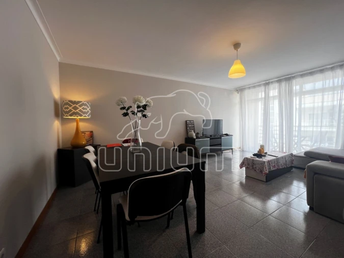 Apartamento T2 para Venda em Darque Foto 2