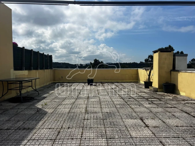 Apartamento T2 para Venda em Darque Foto 9