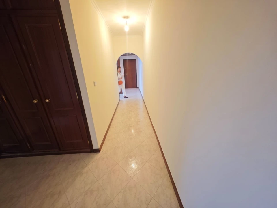 Apartamento T2 para Venda em Algueirão-Mem Martins Foto 11