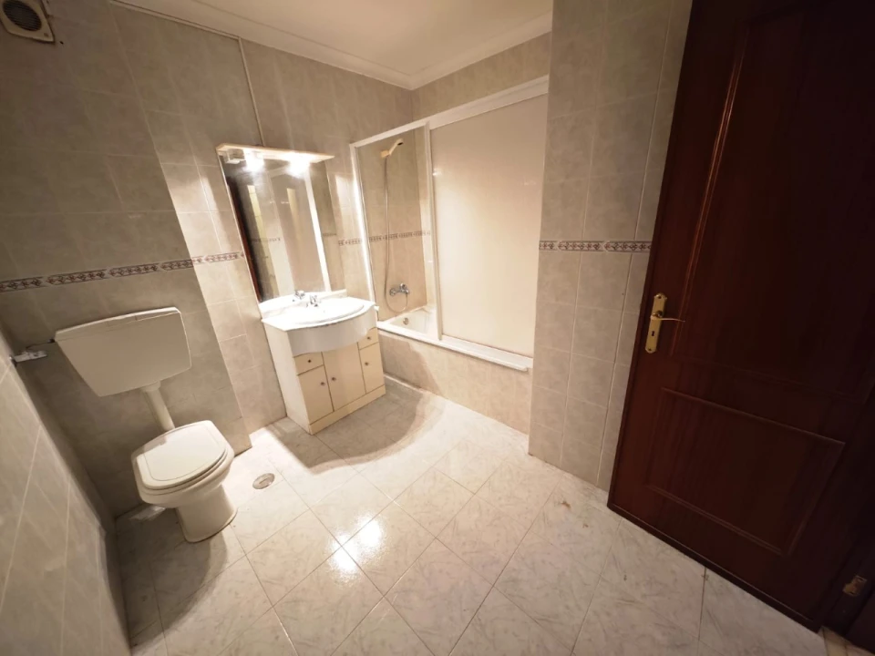 Apartamento T2 para Venda em Algueirão-Mem Martins Foto 13