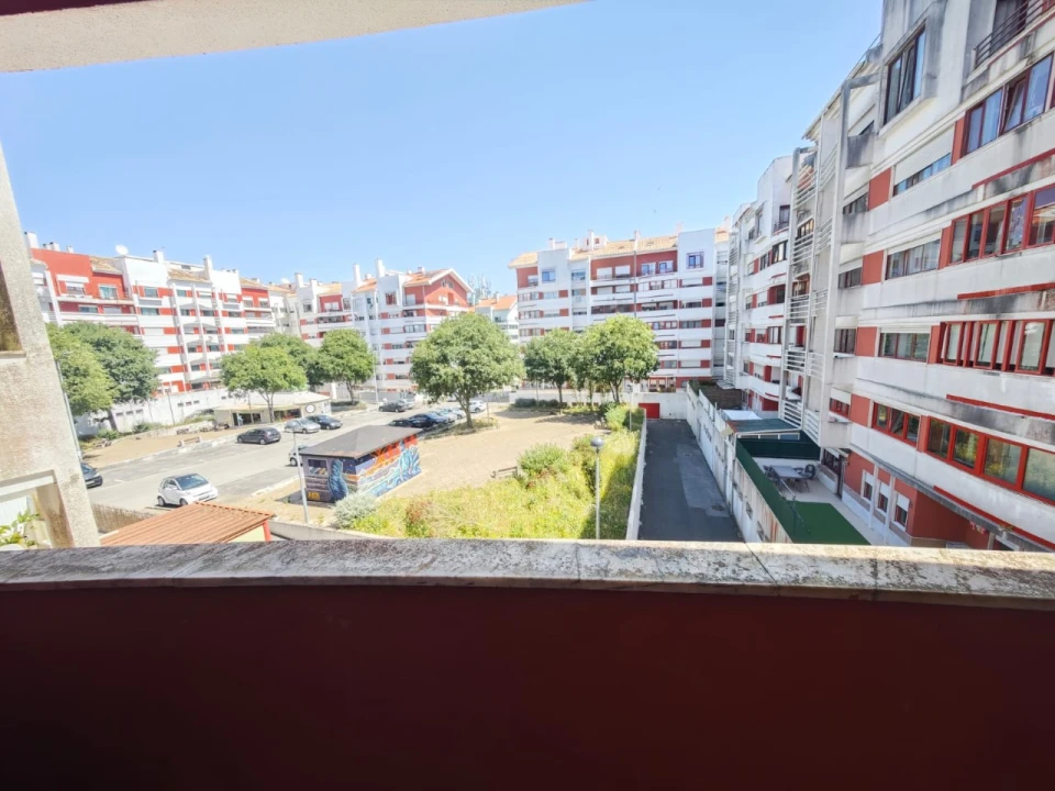 Apartamento T2 para Venda em Algueirão-Mem Martins Foto 19