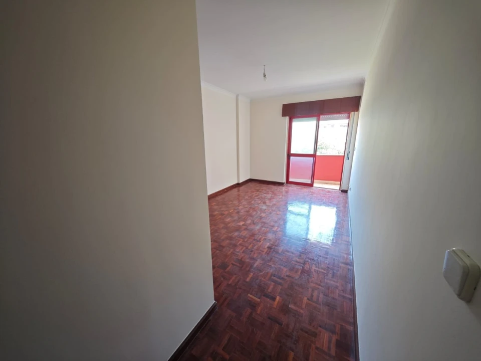 Apartamento T2 para Venda em Algueirão-Mem Martins Foto 21