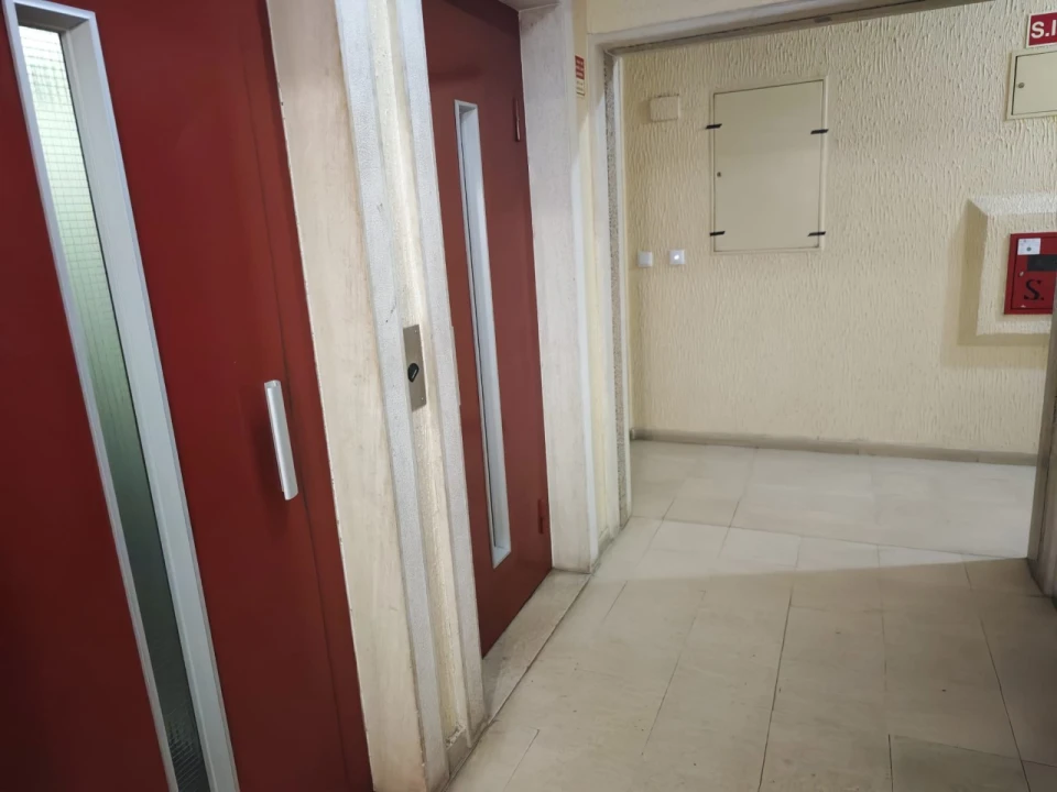 Apartamento T2 para Venda em Algueirão-Mem Martins Foto 23
