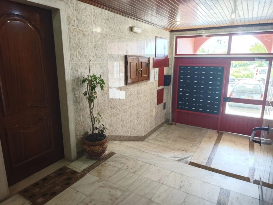 Apartamento T2 para Venda em Algueirão-Mem Martins Foto 25
