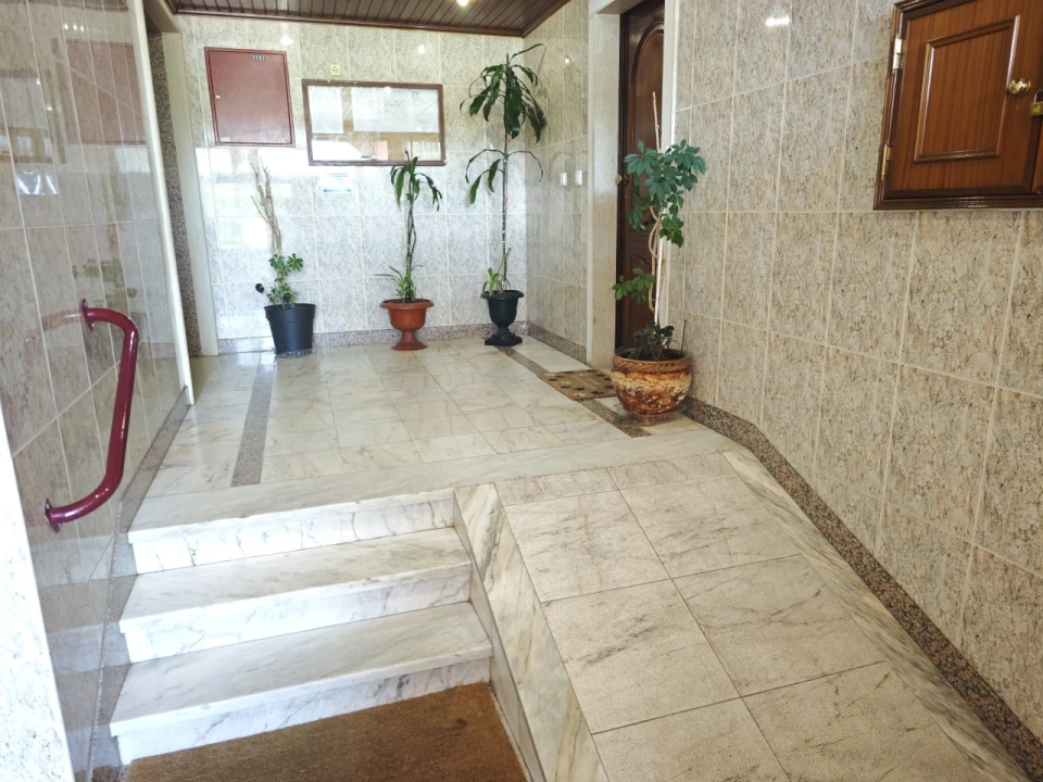 Apartamento T2 para Venda em Algueirão-Mem Martins Foto 26
