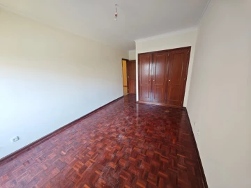Apartamento T2 para Venda em Algueirão-Mem Martins