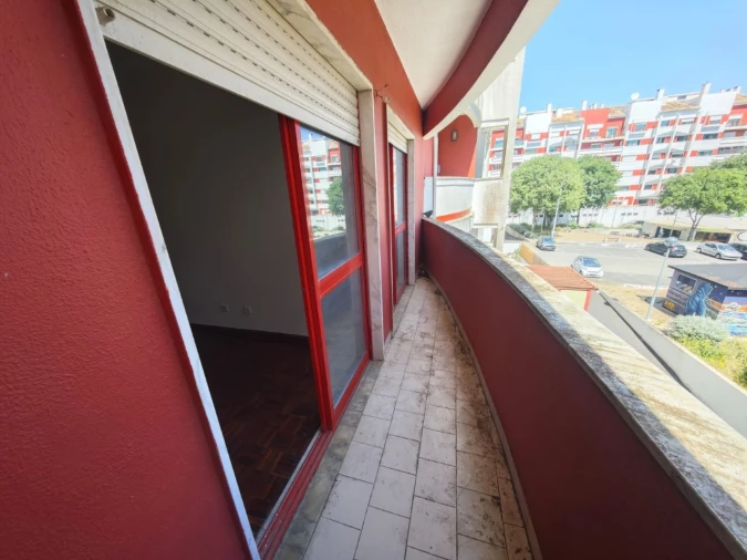 Apartamento T2 para Venda em Algueirão-Mem Martins Foto 18