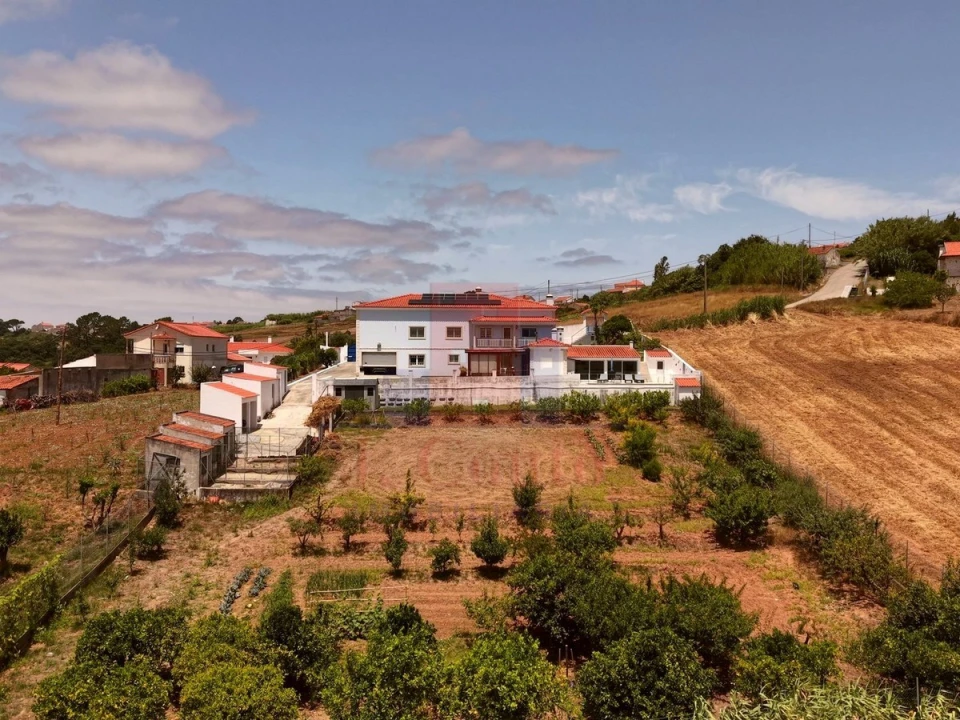 Moradia T5 para Venda em Vimeiro Foto 4