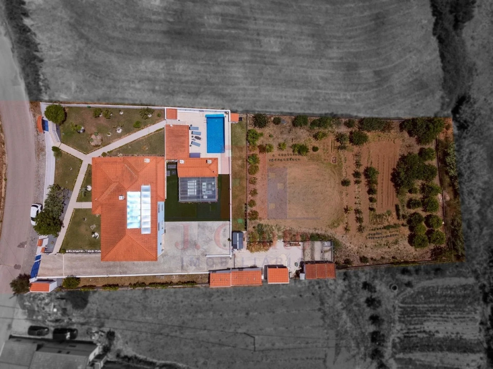 Moradia T5 para Venda em Vimeiro Foto 5