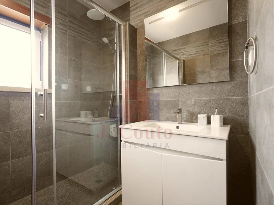 Moradia T5 para Venda em Vimeiro Foto 42