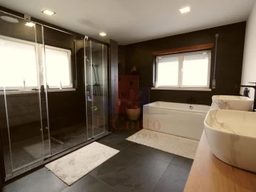 Moradia T5 para Venda em Vimeiro