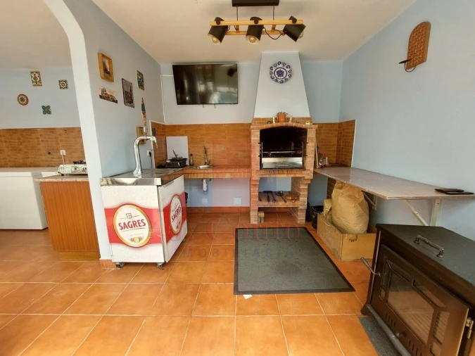 Moradia T5 para Venda em Vimeiro Foto 16