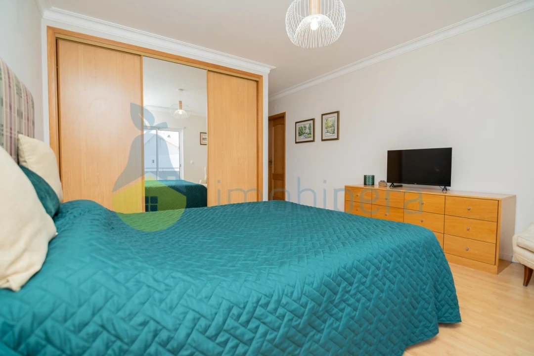 Apartamento T4 para Venda em Lagoa e Carvoeiro Foto 30