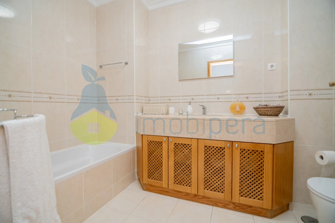 Apartamento T4 para Venda em Lagoa e Carvoeiro Foto 64