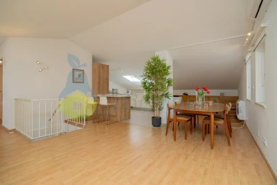 Apartamento T4 para Venda em Lagoa e Carvoeiro