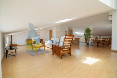 Apartamento T4 para Venda em Lagoa e Carvoeiro