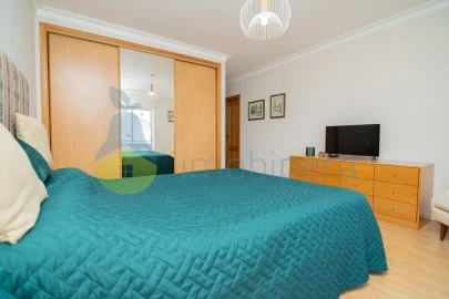 Apartamento T4 para Venda em Lagoa e Carvoeiro