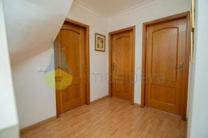 Apartamento T4 para Venda em Lagoa e Carvoeiro