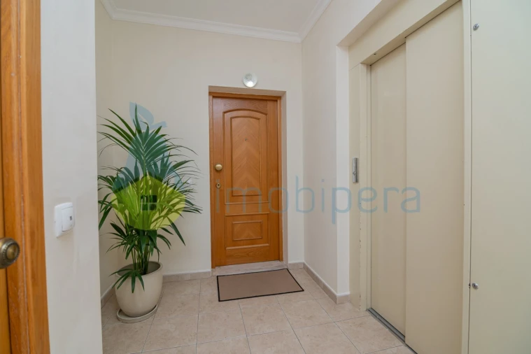 Apartamento T4 para Venda em Lagoa e Carvoeiro Foto 8