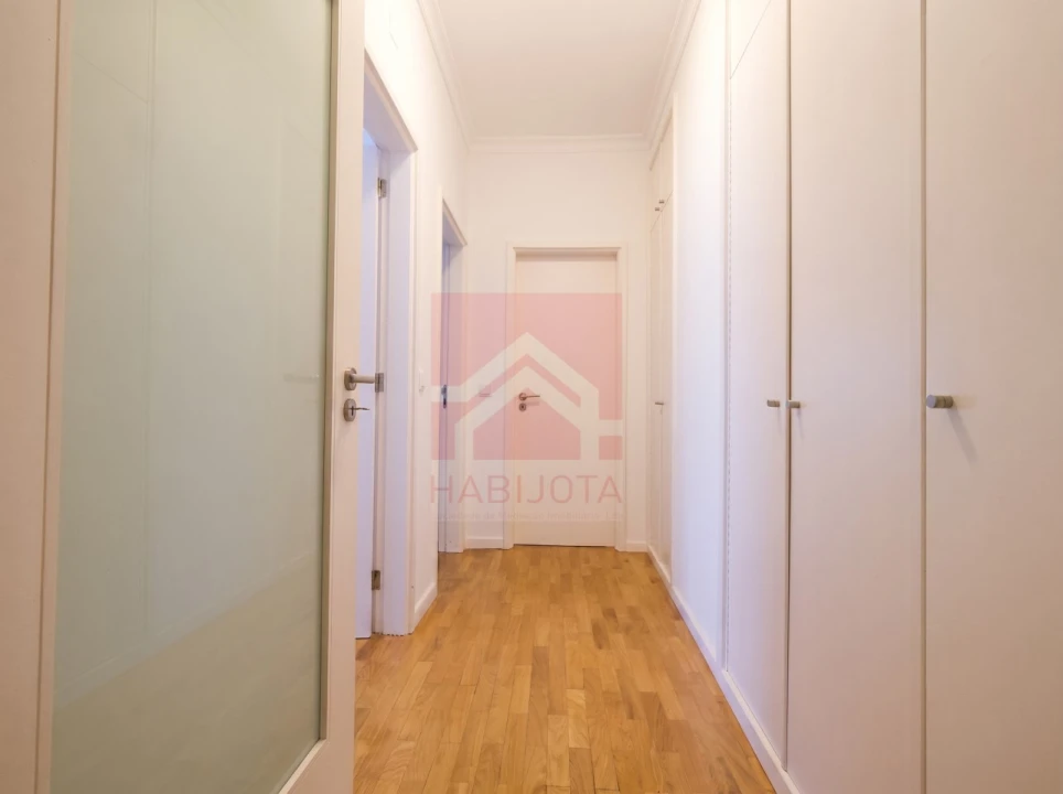 Apartamento T2 para Venda em Fânzeres e São Pedro da Cova Foto 12