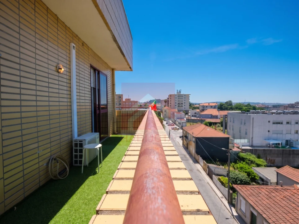 Apartamento T2 para Venda em Fânzeres e São Pedro da Cova Foto 25
