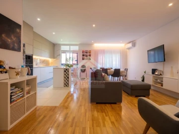 Apartamento T2 para Venda em Fânzeres e São Pedro da Cova