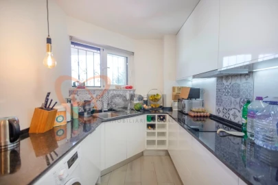 Apartamento T3 para Venda em Albufeira e Olhos de Água