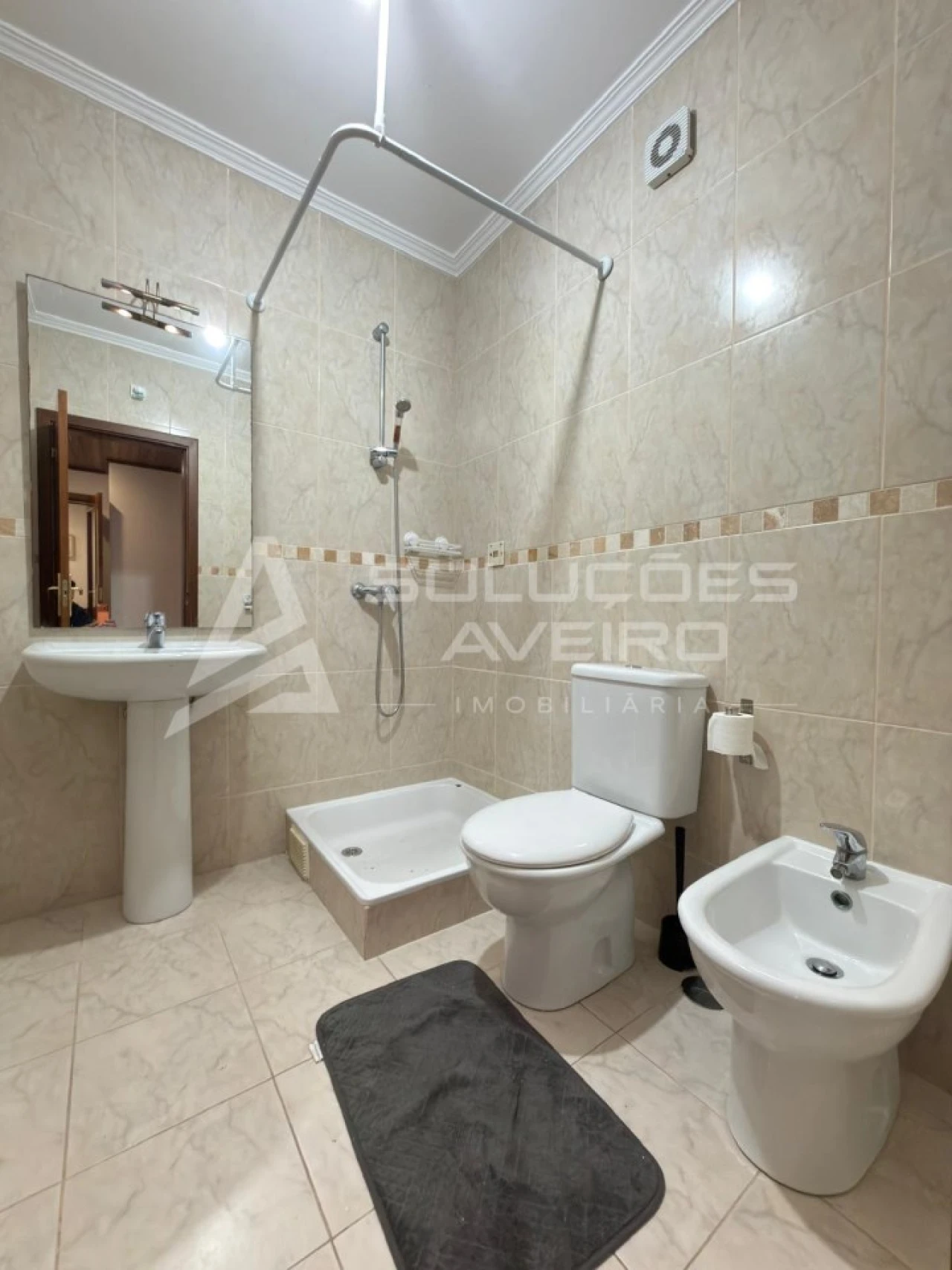 Apartamento T3 para Venda em Gafanha da Nazaré Foto 18