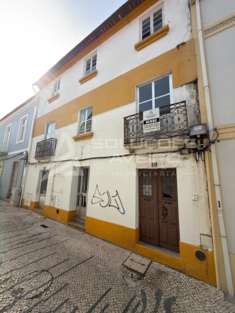 Prédio para Venda em Glória e Vera Cruz