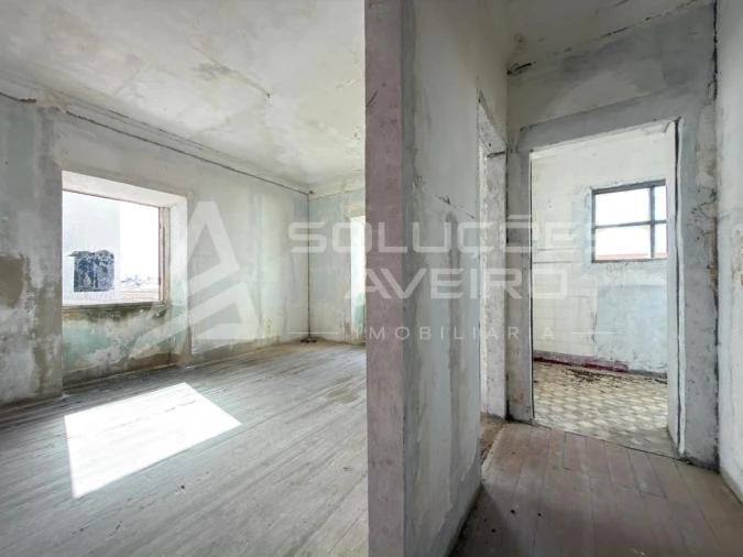 Prédio para Venda em Glória e Vera Cruz Foto 16